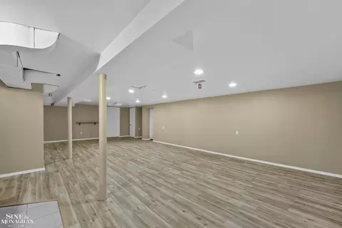 22445 Outer, Dearborn, MI 48124 photo 19