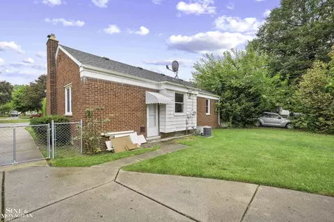 22445 Outer, Dearborn, MI 48124 photo 24