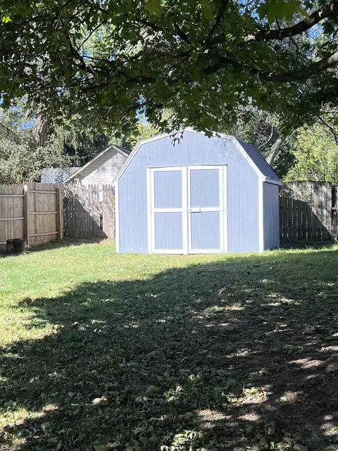 Exterior - 314 W State, Clare, MI 48617 photo 2 of 4