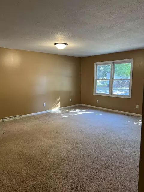 Living - 314 W State, Clare, MI 48617 photo 1 of 1