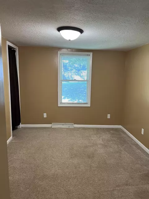 Bedroom - 314 W State, Clare, MI 48617 photo 2 of 2