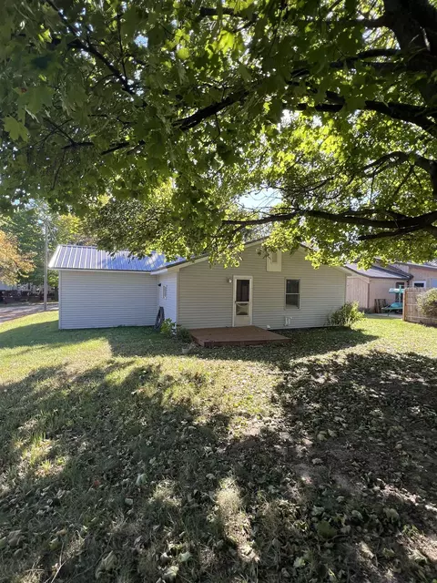 Exterior - 314 W State, Clare, MI 48617 photo 3 of 4