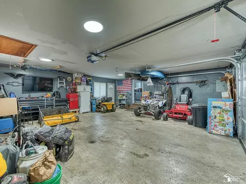 734 W Dean, Temperance, MI 48182 photo 22