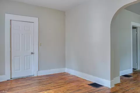 321 E Mason, Owosso, MI 48867 photo 10