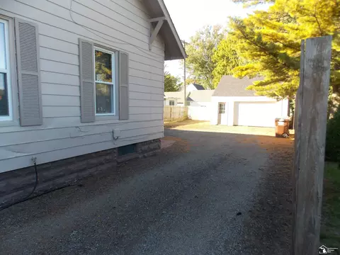 215 Cole, Monroe, MI 48162 photo 34