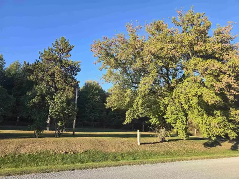 2539 E Neuman, Pinconning, MI 48650