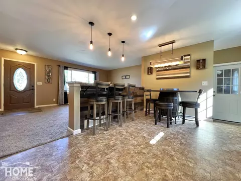 414 E North, Owosso, MI 48867 photo 10