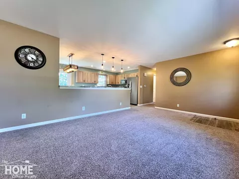 414 E North, Owosso, MI 48867 photo 8