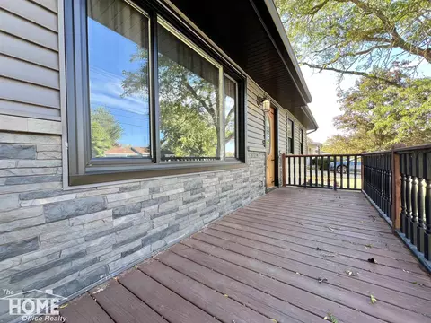 414 E North, Owosso, MI 48867 photo 3