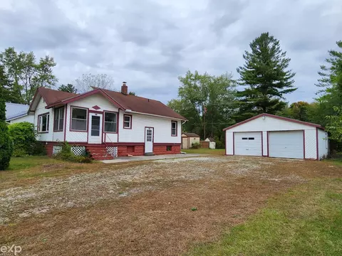 5560 Griswold, Kimball, MI 48074