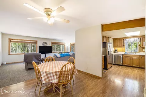 Dining - 6517 N Seymour, Flushing, MI 48433 photo 1 of 2