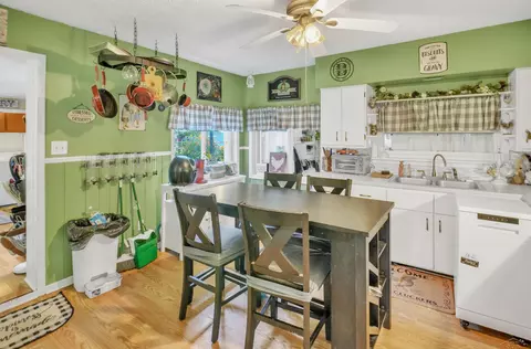 2035 James, Owosso, MI 48867 photo 4
