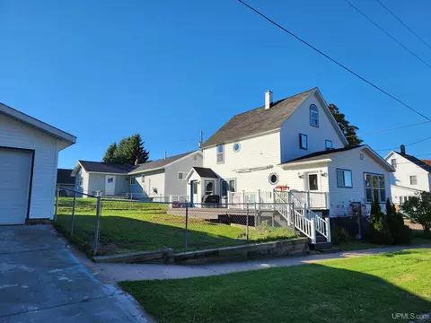 55 Fourth, South Range, MI 49963