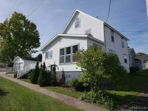 55 Fourth, South Range, MI 49963 photo 4