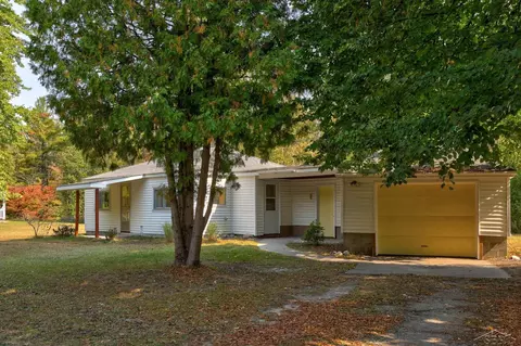 5835 S Huron, Pinconning, MI 48650