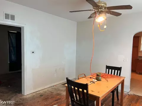 Dining - 1700 Delaware, Flint, MI 48506 photo 1 of 1