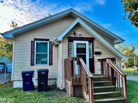 Exterior - 1700 Delaware, Flint, MI 48506 photo 1 of 3