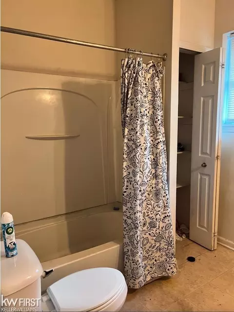 Bath - 1700 Delaware, Flint, MI 48506 photo 1 of 1