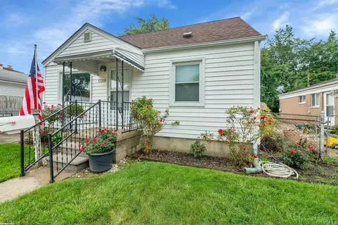17308 Martin, Roseville, MI 48066