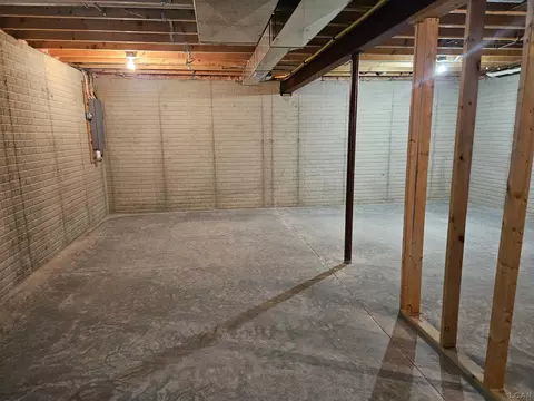 2457 Orient, Adrian, MI 49221 photo 25