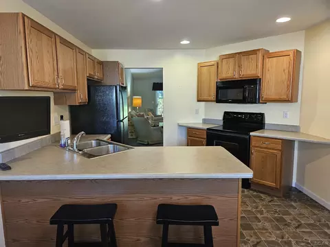 2457 Orient, Adrian, MI 49221 photo 12