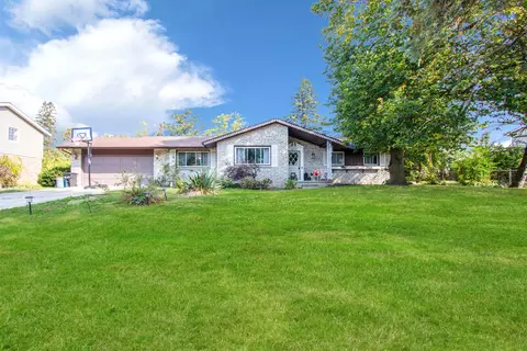 1245 Arrowwood, Grand Blanc, MI 48439