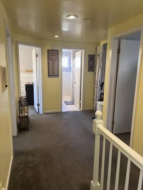 Entry Way - 1205 Eldorado, Flint, MI 48504 photo 5 of 6