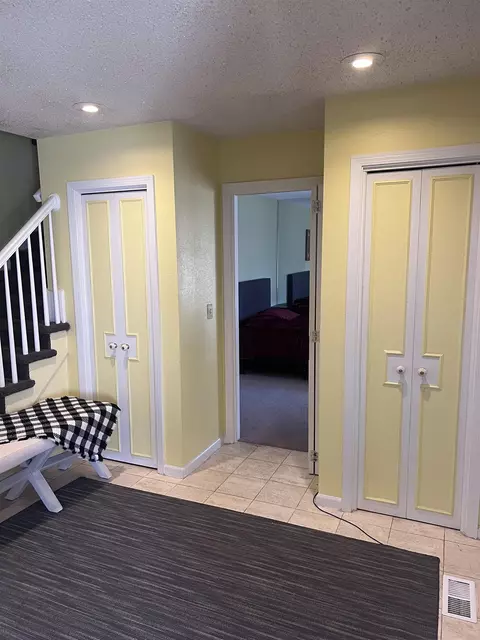 Entry Way - 1205 Eldorado, Flint, MI 48504 photo 2 of 6