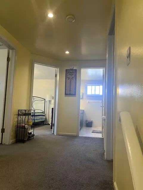 Entry Way - 1205 Eldorado, Flint, MI 48504 photo 4 of 6