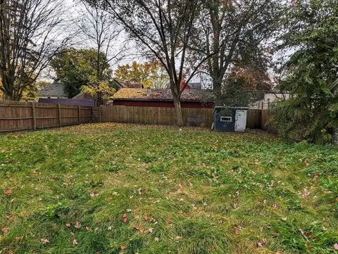Exterior - 1908 4th, Bay City, MI 48708 photo 2 of 4