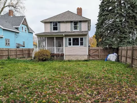 Exterior - 1908 4th, Bay City, MI 48708 photo 3 of 4