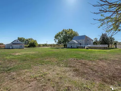 Exterior - 5740 N Custer, Monroe, MI 48162 photo 7 of 10