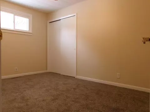 Bedroom - 7571 Patsy Pl, Lake, MI 48632 photo 7 of 11
