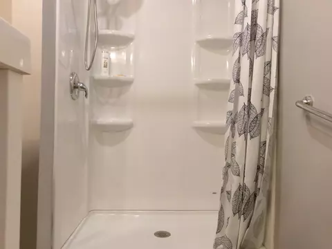 Bath - 7571 Patsy Pl, Lake, MI 48632 photo 3 of 3