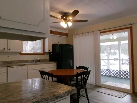 Kitchen - 7571 Patsy Pl, Lake, MI 48632 photo 5 of 5