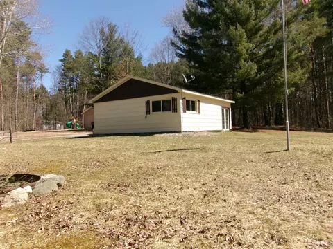 Exterior - 7571 Patsy Pl, Lake, MI 48632 photo 3 of 17