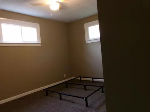Bedroom - 7571 Patsy Pl, Lake, MI 48632 photo 3 of 11