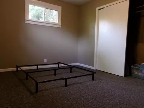 Bedroom - 7571 Patsy Pl, Lake, MI 48632 photo 2 of 11