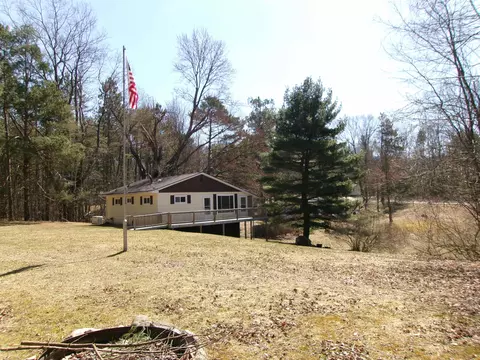 Exterior - 7571 Patsy Pl, Lake, MI 48632 photo 16 of 17