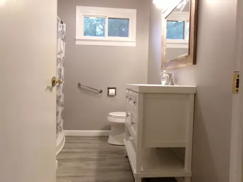 Bath - 7571 Patsy Pl, Lake, MI 48632 photo 1 of 3
