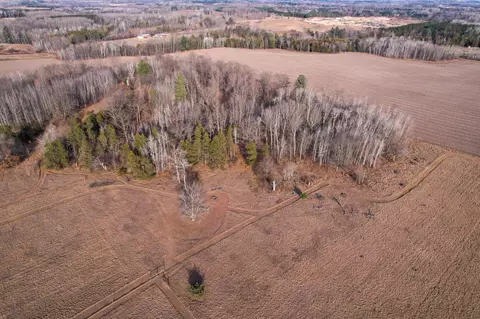 View/Area - 2254 N Clarwin, Gladwin, MI 48624 photo 9 of 10
