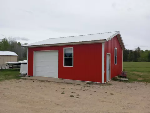 Exterior - 2254 N Clarwin, Gladwin, MI 48624 photo 3 of 10