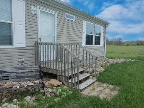Exterior - 2254 N Clarwin, Gladwin, MI 48624 photo 4 of 10