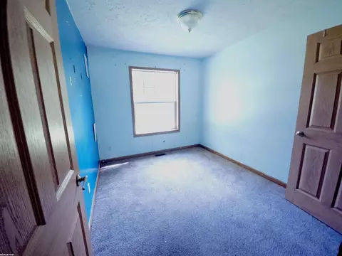 Bedroom - 1790 Maple, Kimball, MI 48074 photo 3 of 4