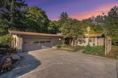 2809 Evergreen, Saint Joseph, MI 49085