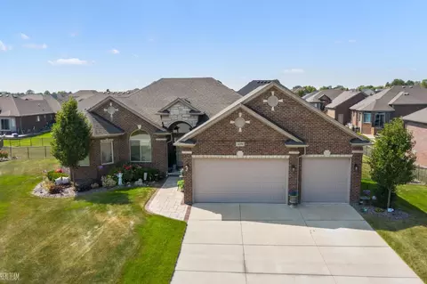 18399 Aqua, Macomb, MI 48042