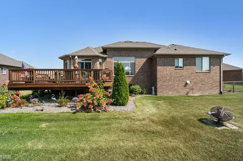 Exterior - 18399 Aqua, Macomb, MI 48042 photo 2 of 7
