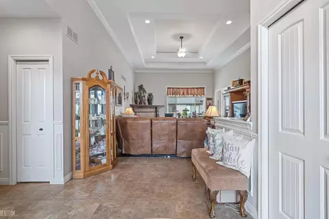 Entry Way - 18399 Aqua, Macomb, MI 48042 photo 1 of 2