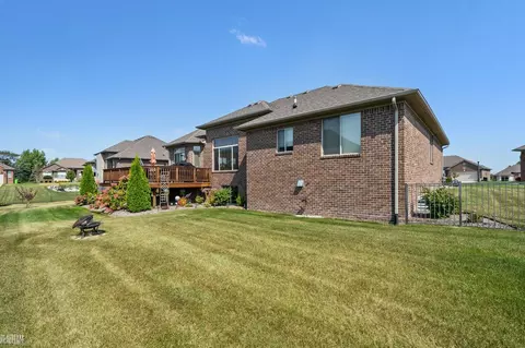 Exterior - 18399 Aqua, Macomb, MI 48042 photo 4 of 7