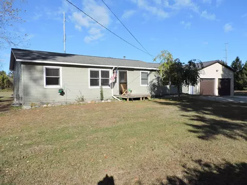 4055 Hunter, Pinconning, MI 48650